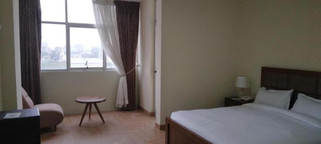 Adey Ababa Stadium Hotel Адис Абеба Екстериор снимка